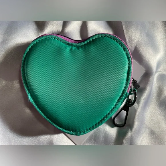 NWT: LUG: Heart Pouch - Picture 2 of 4